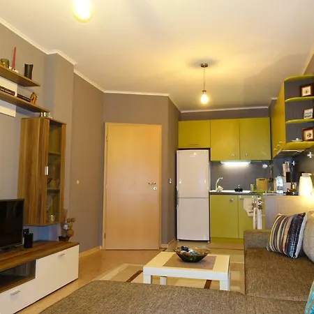 Apartment Mm *